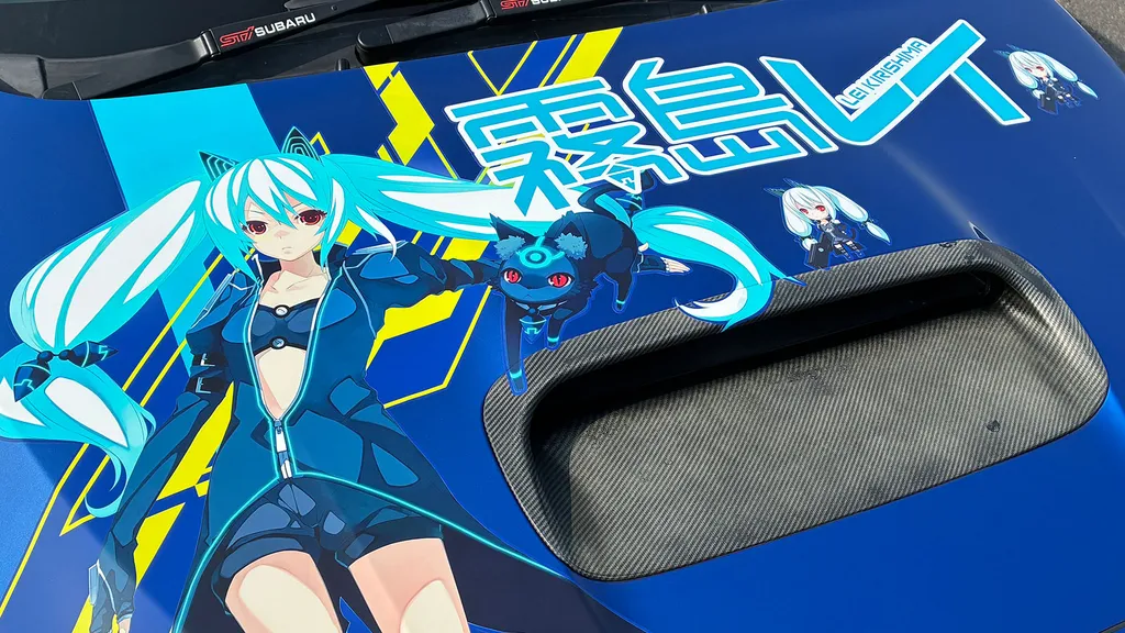 ボンネットにはテルも！