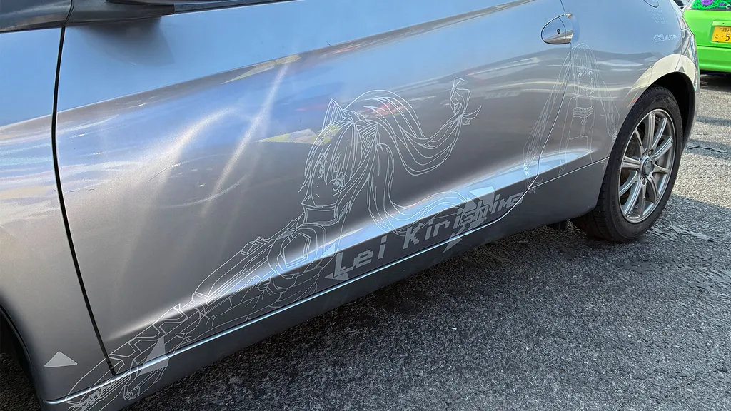 反対にもバトルモードのレイのイラストがキリっと